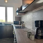 -3 Privatives- Apartment